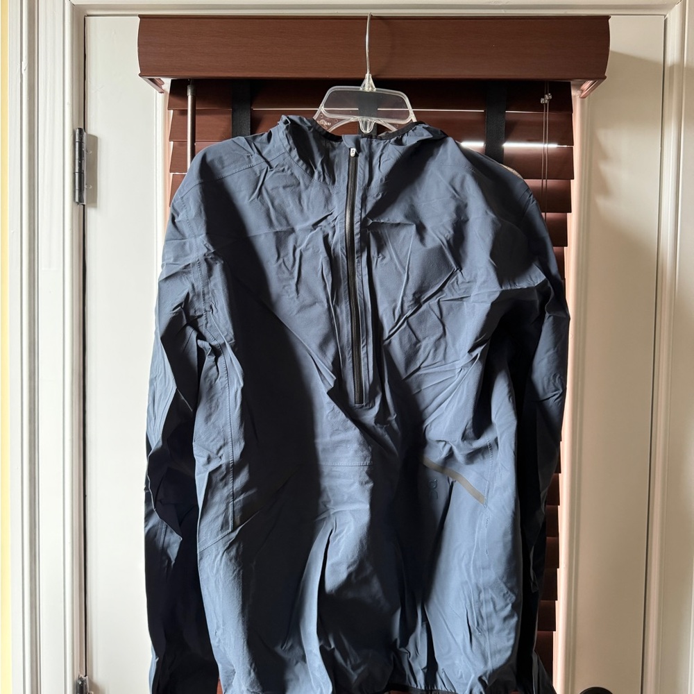 On Men's Blue Rain Jacket
